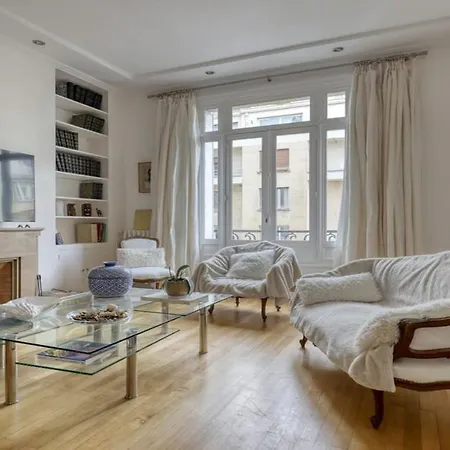 Renovated, Amazing & Huge Flat Of 200 Sqm 16 Appartamento *