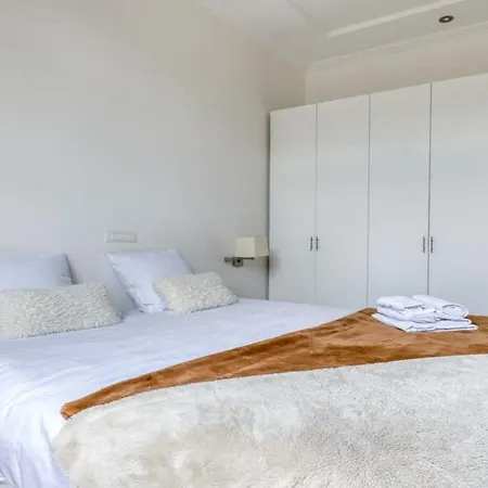 Appartamento Renovated, Amazing & Huge Flat Of 200 Sqm 16 *